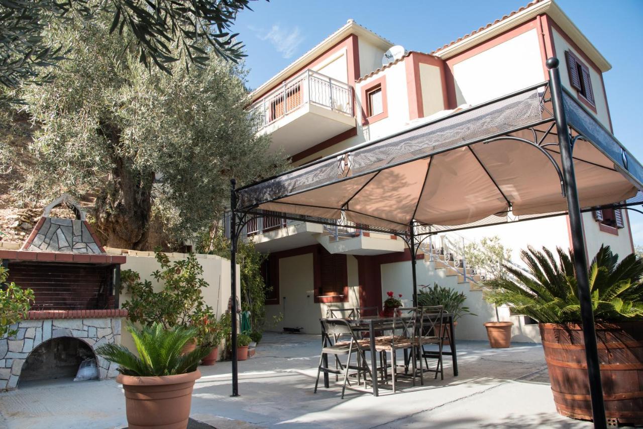 Gallis Villa Pefkias 外观 照片